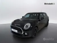 Usata Mini One Clubman Hype 116 CV (85 kW) 2018 Midnight black metallizzato Station wagon
