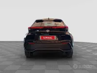 Usata Toyota C-HR Lounge 151 CV (111 kW) 2024 Sulfur & black SUV