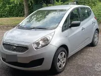 Usata Kia Venga 90 CV (66 kW) 2011 Grigio Utilitaria
