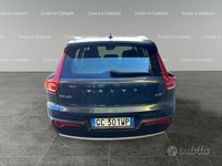 Usata Volvo XC40 Momentum 150 CV (110 kW) 2020 Blu/azzurro SUV