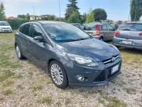 Usata Ford Focus Titanium 150 CV (110 kW) 2012 Blu Berlina