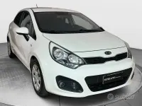 Usata Kia Rio EX 90 CV (66 kW) 2012 Nero Berlina