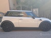 Begagnad Mini ONE 90 HK (66 kW) 2012 Halvkombi