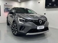 Usata Renault Captur Techno 91 CV (66 kW) 2022 Grigio SUV