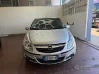 Usata Opel Corsa Cosmo 90 CV (66 kW) 2007 Grigio Utilitaria