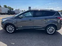 Usado Ford Kuga Vignale 150 CV (110 kW) 2019 Gris SUV