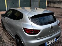 Usado Renault Clio IV R.S. 215 CV (158 kW) 2015 Gris Berlina