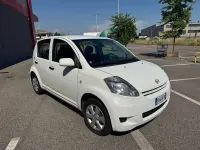 Usata Daihatsu Sirion 69 CV (50 kW) 2009 Bianco Utilitaria