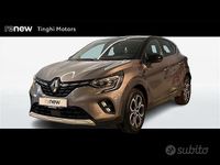 Usata Renault Captur Intens 101 CV (74 kW) 2023 Grigio chiaro SUV