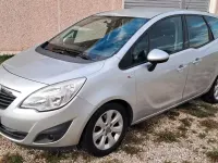 Usata Opel Meriva 95 CV (69 kW) 2011 Monovolume