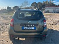 Usata Dacia Duster Lauréate 105 CV (77 kW) 2015 Verde SUV