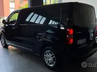 Usata Citroën Jumpy 144 CV (105 kW) 2022 Nero Monovolume