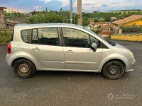 Usata Renault Modus 113 CV (83 kW) 2008 Grigio Monovolume
