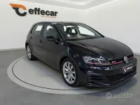 Second-hand VW Golf VII Highline 105 CP (77 kW) 2014 Negru Berlinǎ