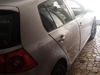 Usata VW Golf IV 122 CV (89 kW) 2005 Grigio Berlina