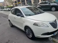 Usata Lancia Ypsilon 69 CV (50 kW) 2013 Bianco Utilitaria
