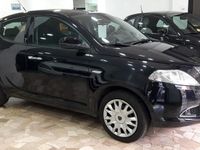 usata Lancia Ypsilon 1.2 69 CV 5 porte GPL Silver