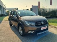 Usata Dacia Sandero Stepway 75 CV (55 kW) 2019 Bronzo Utilitaria