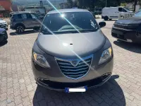 Usata Lancia Ypsilon Gold 69 CV (50 kW) 2015 Grigio Utilitaria