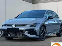 Nuova VW Golf VIII GTI Clubsport 300 CV (220 kW) 2026 Grigio Berlina