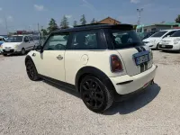 Usata Mini Cooper D Chili 109 CV (80 kW) 2008 Bianco Utilitaria