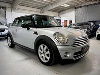 Usata Mini Cooper D 109 CV (80 kW) 2009 Argento Utilitaria