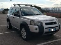 Usata Land Rover Freelander 111 CV (81 kW) 2004 Grigio SUV