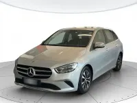Usata Mercedes B180 Business 116 CV (85 kW) 2022 Argento hightech Monovolume