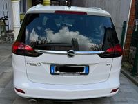 Usata Opel Zafira Tourer Cosmo 165 CV (121 kW) 2016 Bianco Monovolume