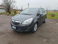 Usata Opel Meriva Cosmo 120 CV (88 kW) 2012 Grigio Monovolume