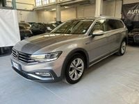 Usata VW Passat Alltrack 200 CV (147 kW) 2021 Argento Station wagon