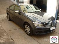 Usata Mercedes C220 Elegance 169 CV (124 kW) 2008 Grigio Berlina