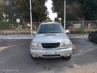 Usata Suzuki Grand Vitara 128 CV (94 kW) 2004 Grigio SUV