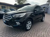 Usata Ford Kuga Titanium 120 CV (88 kW) 2017 Nero SUV