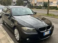 Usata BMW 318 Sport Line 143 CV (105 kW) 2012 Nero Station wagon