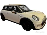 Usata Mini One D Business 95 CV (69 kW) 2015 Beige Utilitaria