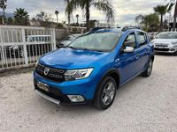 Usata Dacia Sandero Stepway 90 CV (66 kW) 2018 Blu Berlina