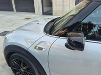 Usata Mini Cooper SE 135 kW (184 CV) 2021 Argento Utilitaria