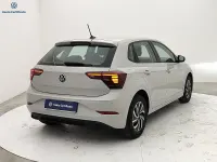Usata VW Polo Life 95 CV (69 kW) 2023 Beige Utilitaria