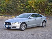 Usata Jaguar XE 180 CV (132 kW) 2019 Argento Berlina