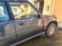 Usata Suzuki Vitara 96 CV (70 kW) 1995 Blu SUV
