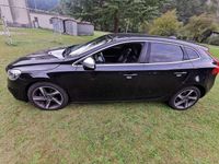 Usata Volvo V40 R-Design Kinetic 114 CV (83 kW) 2013 Nero Berlina
