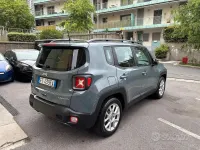 Usado Jeep Renegade Limited 120 CV (88 kW) 2018 Gris SUV