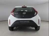Begagnad Toyota Aygo X Active 72 HK (52 kW) 2025 Vit SUV