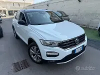Usata VW T-Roc 116 CV (85 kW) 2019 Bianco SUV