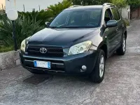 Usata Toyota RAV4 136 CV (100 kW) 2006 Bluazzurro SUV