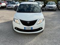 Usata Lancia Ypsilon Gold 69 CV (50 kW) 2020 Bianco Utilitaria