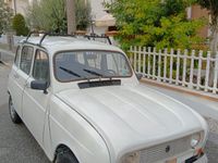 usata Renault R4 