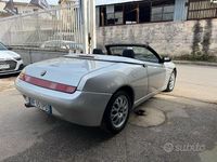 Usata Alfa Romeo Spider 144 CV (105 kW) 1999 Grigio Cabrio