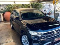 Usata VW T-Roc Life 110 CV (80 kW) 2023 Nero SUV
